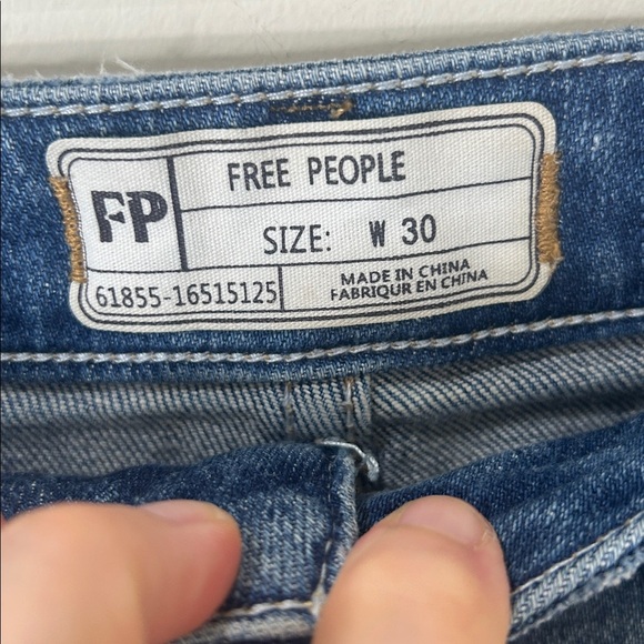 FREE PEOPLE Wide Leg High Rise Cropped Button-Fly Jeans Size 30 - Picture 8 of 14